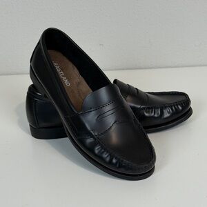 Eastland Classic II Black Leather Penny Loafer 7